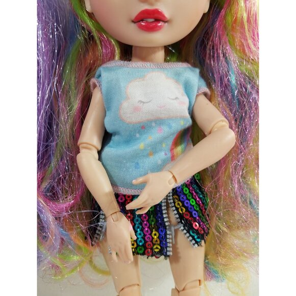 Rainbow High Dolls Cheerleader Violet Willow & Amaya Raine Rainbow - Picture 6 of 15